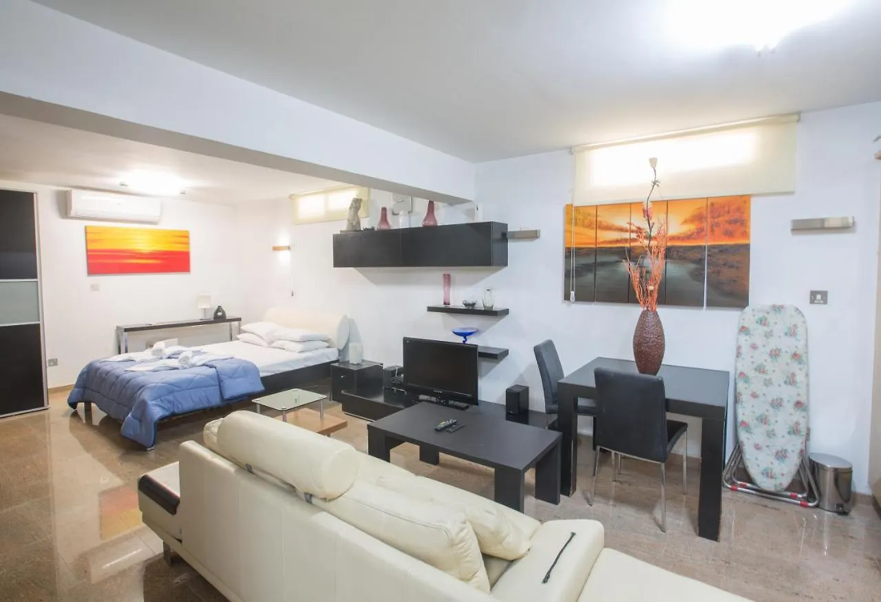 Mesogeios Villa 2 Protaras