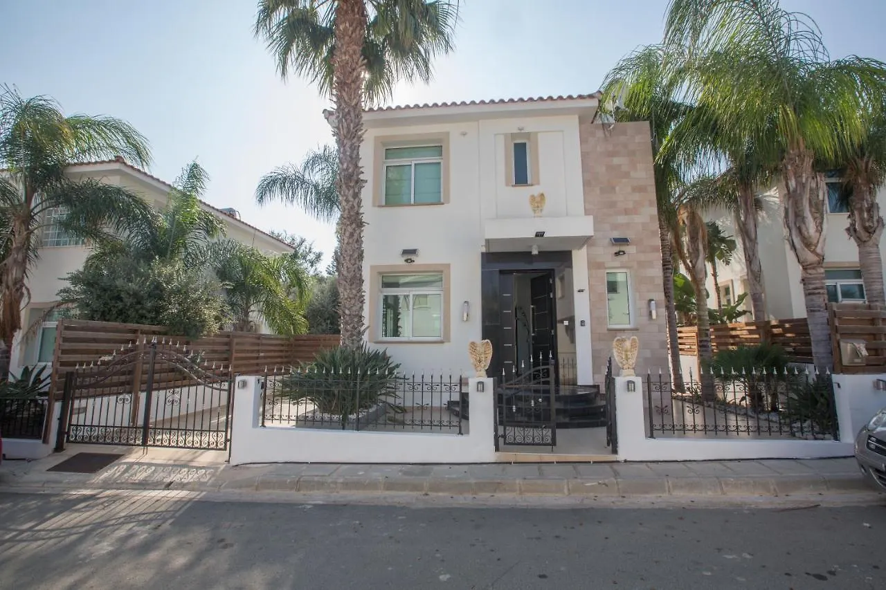 Mesogeios Villa 2 Protaras